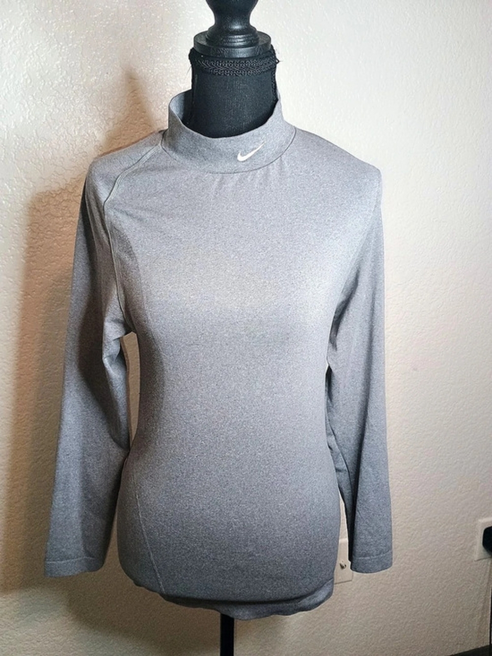 Nike Long Sleeve Athletic Top Gray XL Like New